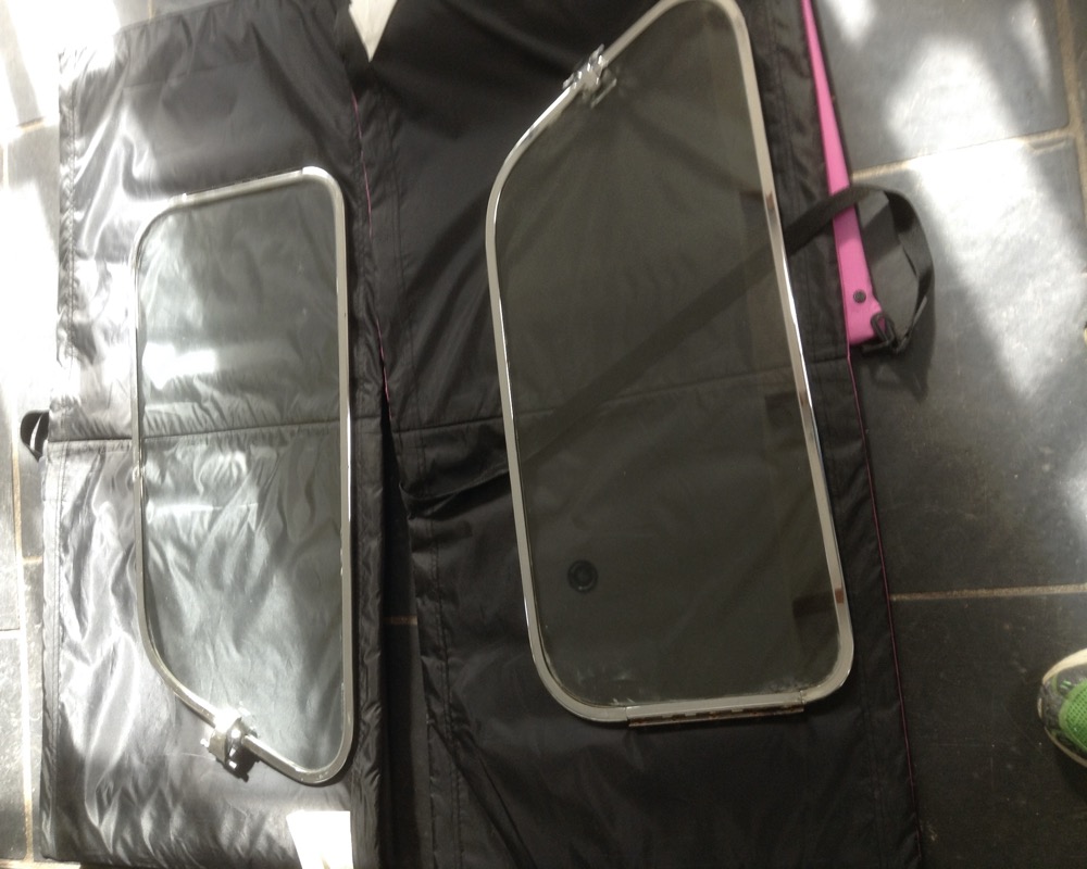 Mini Mk 1 Rear Windows-Pair